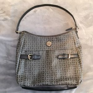 Tommy Hilfiger purse